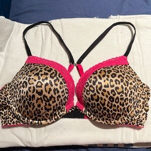 PINK Victoria’s Secret ultimate push-up 36B